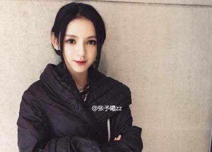 國(guó)民老公王思聰?shù)木p聞女友張予曦，93年