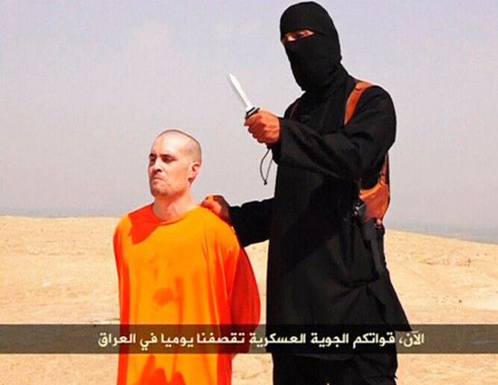 伊拉克極端組織ISIS公布題為 “ISIS給美國的信”視頻，視頻中2012年在敘利亞失蹤的美國記者福