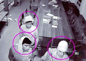 印度警方15日說，當(dāng)局已確認(rèn)涉嫌輪奸七旬修女的部分嫌疑人身份，正懸賞10萬盧比（約1500美元）通緝