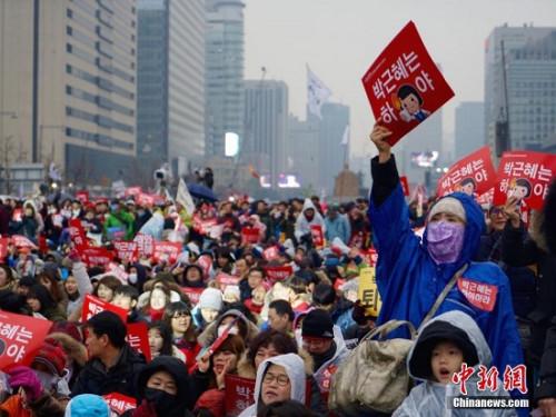 11月26日，韓國爆發(fā)“親信干政”事件后第五輪大規(guī)模集會。
