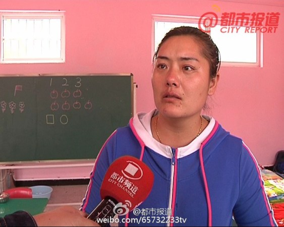 當(dāng)事老師接受采訪時(shí)表示很委屈。