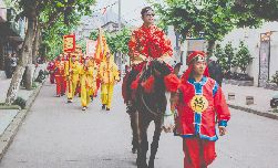 我的意中人騎著大馬，八抬大轎來(lái)娶我
