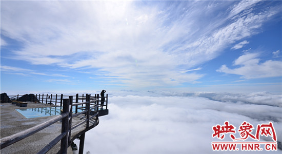 這個(gè)夏天,21℃老君山精彩不斷、主題活動(dòng)驚爆眼球、更有百萬大獎(jiǎng)等你拿!
