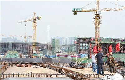 鄭州西三環(huán)航海路立交建設(shè)已過(guò)半