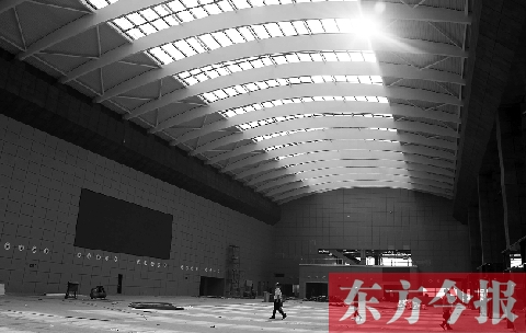 作為高鐵鄭州東站最重要的配套工程，鄭州綜合交通樞紐公路客運站的裝修工作即將完成，預(yù)計今年9月底與鄭州