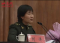 劉洋鄭州大學(xué)作演講 獲贈(zèng)國畫《航天女神》