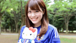 高清圖：甜美?；ㄖ囀澜绫?穿著球衣力挺日本
