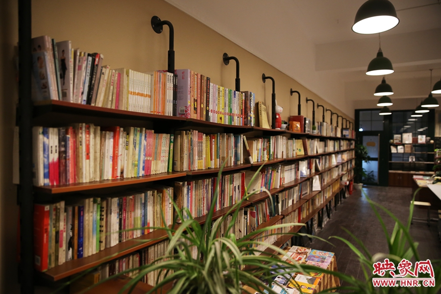 書店內(nèi)的裝飾。