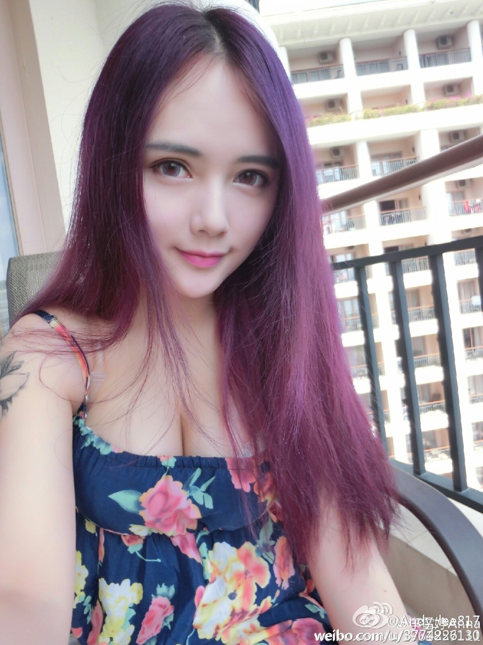 湖大21歲?；ㄇ巴购舐N無(wú)懼走光